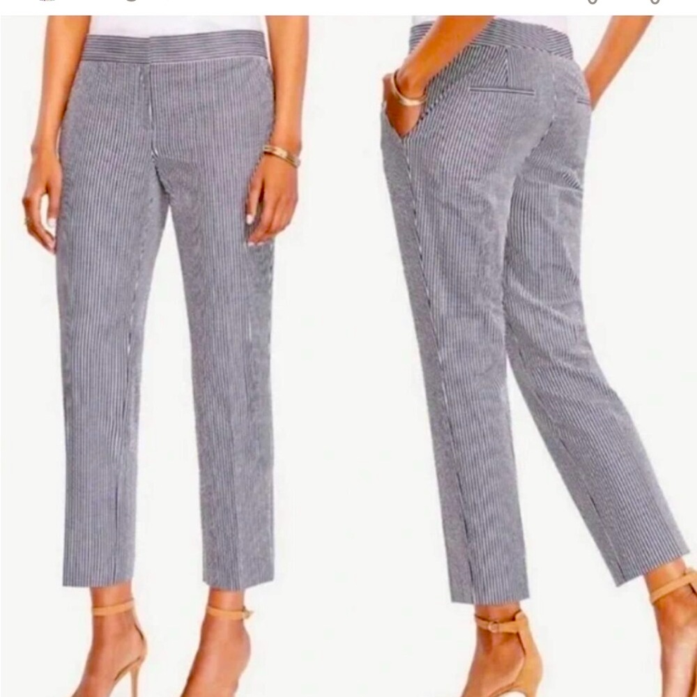 Ann Taylor Seersucker  blue & white cropped pants Sz 10